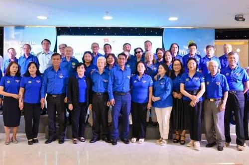Tuổi cao đến mấy vẫn là thanh niên...
