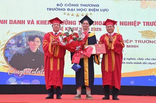Trường Đại học Điện lực trao bằng tốt nghiệp cho hơn 900 nhân lực chất lượng cao