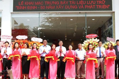 Trưng bày hơn 1.000 tư liệu về Bình Định nhân kỷ niệm Giải phóng tỉnh