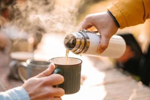 Những loại nước tuyệt đối không nên đựng trong bình giữ nhiệt