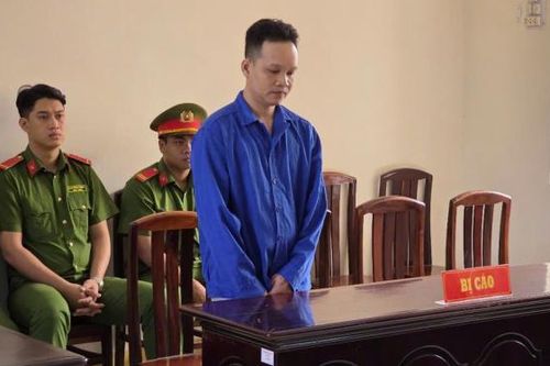 Lĩnh 9 năm tù vì gây thương tích cho vợ hờ và 3 người nhà