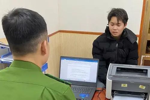 Bắt giữ đối tượng lao xe vào CSGT