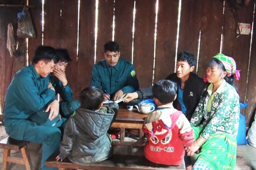 Người 'thắp lửa' cho bà con bám đất bám làng, bảo vệ vững chắc biên giới quốc gia
