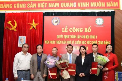 Từng bước đưa thành tựu Đông y lan tỏa vào cuộc sống, văn hóa người Việt