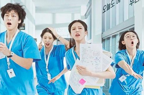 Phim Hàn tháng 4: Ngoại truyện 'Hospital Playlist' lên sóng, liệu có thành công?