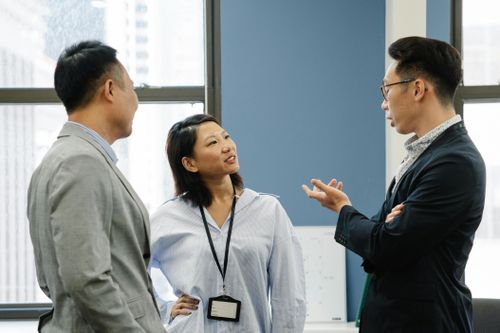Không phải Gen Z, thế hệ 8X mới thành thạo AI