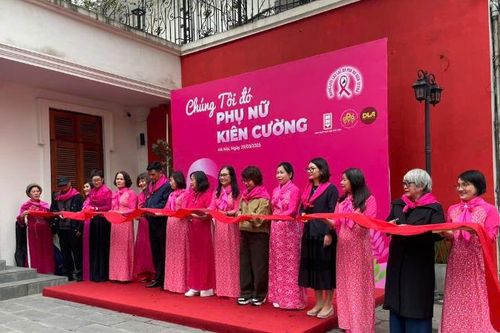 Ra mắt Dự án sách ảnh 'Chúng tôi đó - Phụ nữ kiên cường'