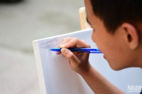 Hiệu quả của phương pháp can thiệp dựa trên vui chơi với trẻ tự kỷ