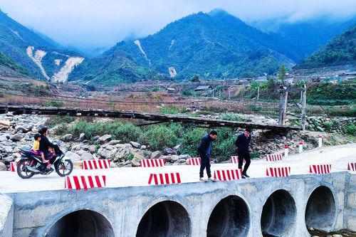 Người đảng viên viết tiếp câu chuyện trên miền cổ tích - Sức thuyết phục từ tấm lòng tận tụy