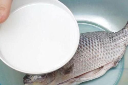 Mẹo khử mùi tanh của cá cực nhanh, không lo mất chất