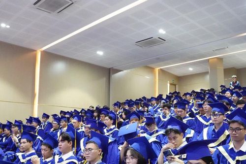 Trường Đại học Bách khoa Đà Nẵng trao bằng tốt nghiệp đợt 1 năm 2025