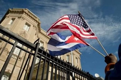 Cuba lên án Washington và Tel Aviv gây bất ổn Trung Đông, tiếp nhận 60 người di cư bị Mỹ trục xuất