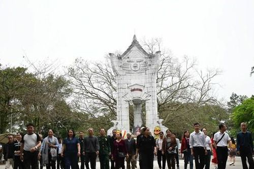 Ngẫm suy miền 'Gió Lào, Cát Trắng' - kỳ 4: Khúc khải hoàn từ đất