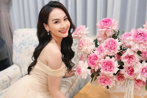 Diễn viên Bảo Thanh nhận quà bất ngờ, NSND Lan Hương hạnh phúc bên ông xã