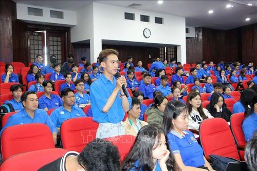 Xây dựng thế hệ thanh niên bản lĩnh, trí tuệ và hoài bão lớn