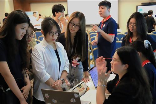 Career Fair 2025: Cơ hội nghề nghiệp cho sinh viên Việt Nam tại Singapore