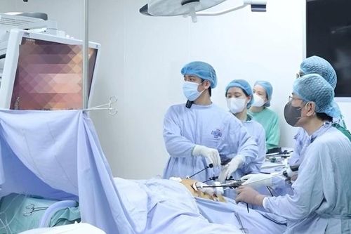 Tin vào thuốc nam, nhiều bệnh nhân ung thư đánh mất cơ hội sống