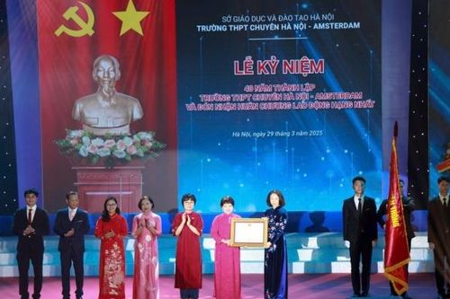 Trường Hà Nội - Amsterdam: Tỷ lệ trúng tuyển đại học tuyệt đối