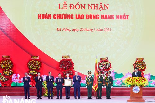 Xây dựng Đà Nẵng trở thành trung tâm khoa học - công nghệ mới của cả nước, là nơi thử nghiệm có kiểm soát các mô hình kinh tế mới, lĩnh vực khoa học mới