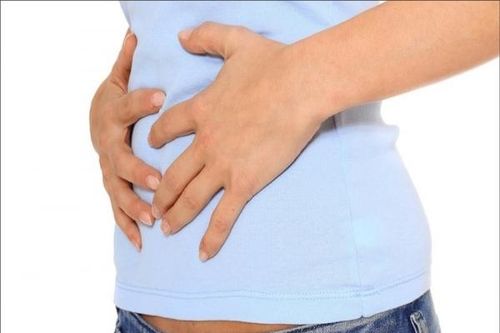 Sau sinh, cứ hễ ăn đồ ngọt, đồ lạnh là sôi bụng là bệnh gì?