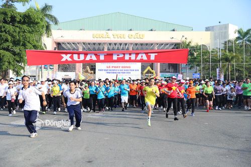 Gần 3 ngàn người tham gia Lễ phát động Ngày chạy Olympic vì sức khỏe toàn dân tỉnh Đồng Nai năm 2025