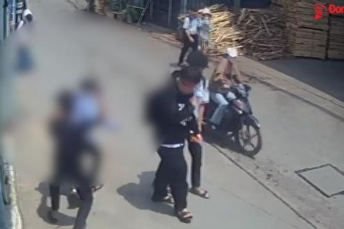 Tạm giữ hình sự 5 đối tượng đánh nam sinh ở Biên Hòa nhập viện để điều tra về hành vi giết người