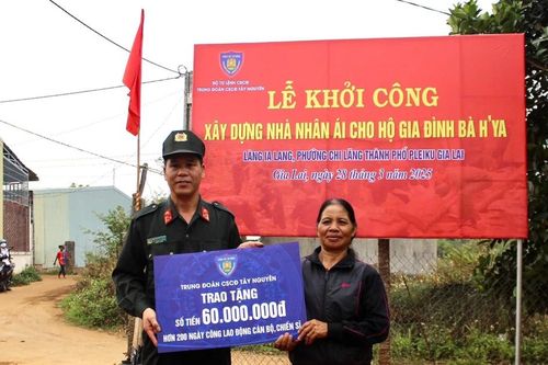 Khởi công xây dựng nhà tình thương cho hộ khó khăn tại phường Chi Lăng