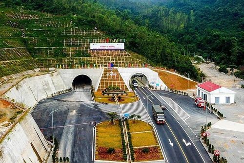 Đề xuất đầu tư gần 1.300 tỷ đồng mở rộng hầm Cù Mông và đường dẫn