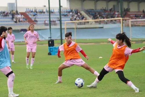 U17 nữ Việt Nam chuẩn bị đấu giao hữu với Thái Lan