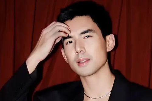 Ngôi sao phim Thái Lan '404 chạy ngay đi' đến Việt Nam