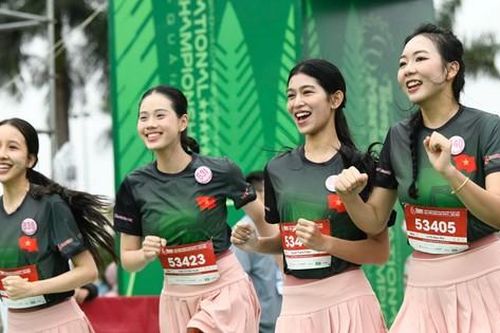 Top 41 Hoa hậu Việt Nam chinh phục cự ly chạy đồng hành Tiền Phong Marathon 2025