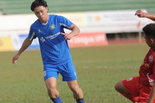 Tin nóng bóng đá Việt hôm nay 30/3: Công Phượng lại ghi bàn cho Bình Phước; Vĩ Hào chấn thương khiến HLV Kim Sang Sik lo lắng
