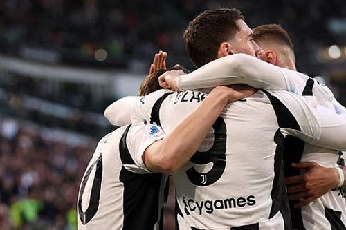 Yildiz ghi bàn duy nhất, Juventus đánh bại Genoa ở Serie A