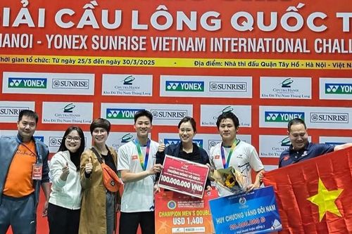 Bộ đôi số một Việt Nam đoạt chức vô địch lịch sử ở giải cầu lông quốc tế uy tín