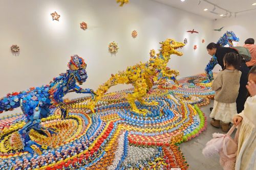 'Kỷ nguyên nhựa' - Triển lãm nâng cao nhận thức về rác thải