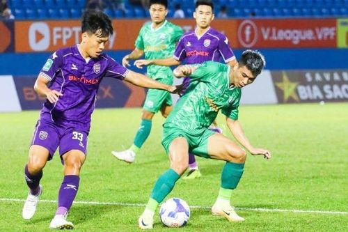 Becamex Bình Dương vào bán kết sau loạt đá 11m