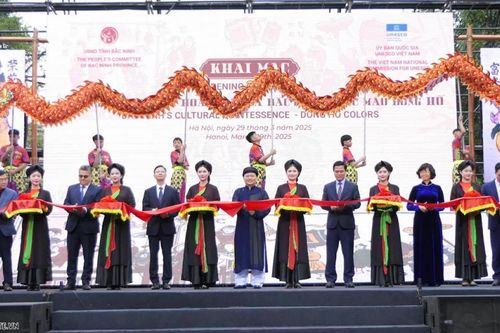 Để tranh Đông Hồ luôn là biểu tượng của bản sắc và khát vọng bảo tồn giá trị truyền thống