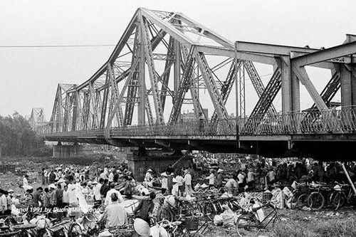 Kỹ năng tuyệt vời của người An Nam xây cầu 'Paul Doumer'