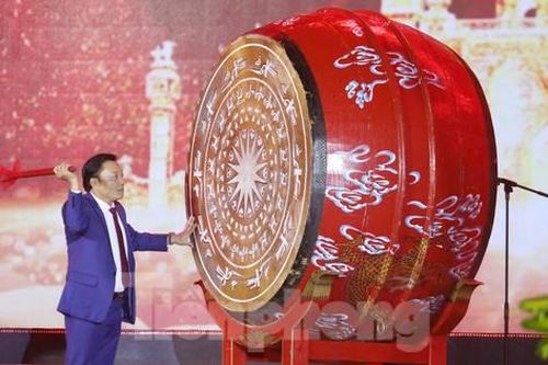 Khai mạc lễ hội Đền Hùng và Tuần Văn hóa - Du lịch Đất Tổ