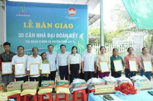 Bàn giao 20 nhà Đại đoàn kết tại nơi có đường ống dẫn khí Lô B - Ô Môn đi qua