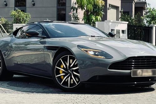 Đi siêu xe McLaren 1 tháng, đại gia Hà Nội đã bán để mua Aston Martin chục tỷ