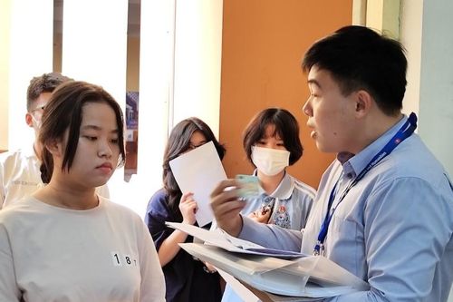 130.000 thí sinh thi đánh giá năng lực vào đại học sớm, đề thi thay đổi đột biến