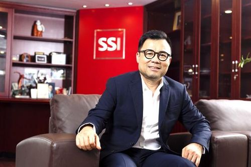 Con trai Chủ tịch Nguyễn Duy Hưng thoái sạch vốn tại SSI