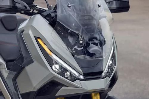Xe tay ga Honda 745cc, thiết kế siêu ngầu, giá cao ngất ngưởng