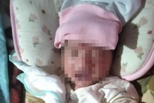 Bé gái sơ sinh ở Đăk Nông bị bỏ rơi, xót xa khi đọc mẩu giấy để lại
