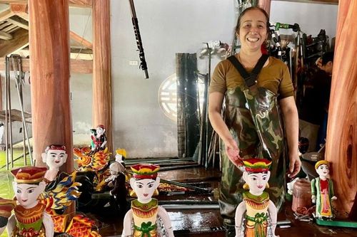 Ngôi làng kể chuyện trên nước