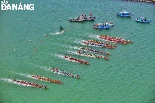 Nhanh chóng hỗ trợ các vận động viên trong giải đua thuyền