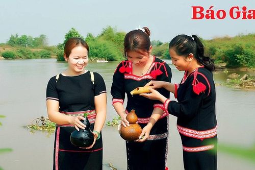 Nét đẹp văn hóa cúng bến nước của người Jrai ở huyện Phú Thiện