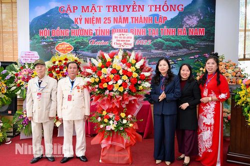 Gặp mặt truyền thống kỷ niệm 25 năm thành lập Hội đồng hương tỉnh Ninh Bình tại tỉnh Hà Nam
