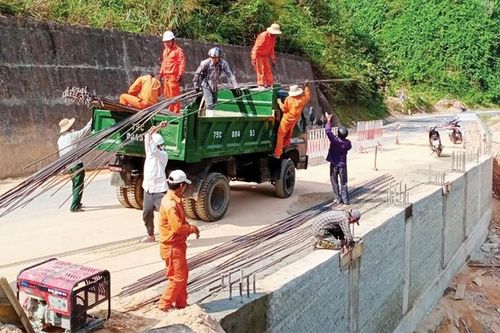 Huy động sức dân xây dựng nông thôn mới